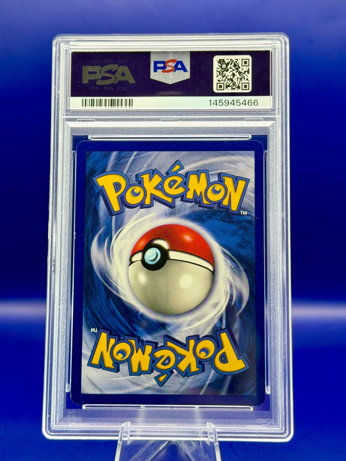 Dragonite (Movie Promo) 05/53 1999 Promo Regular Pokémon Game Card PSA 8