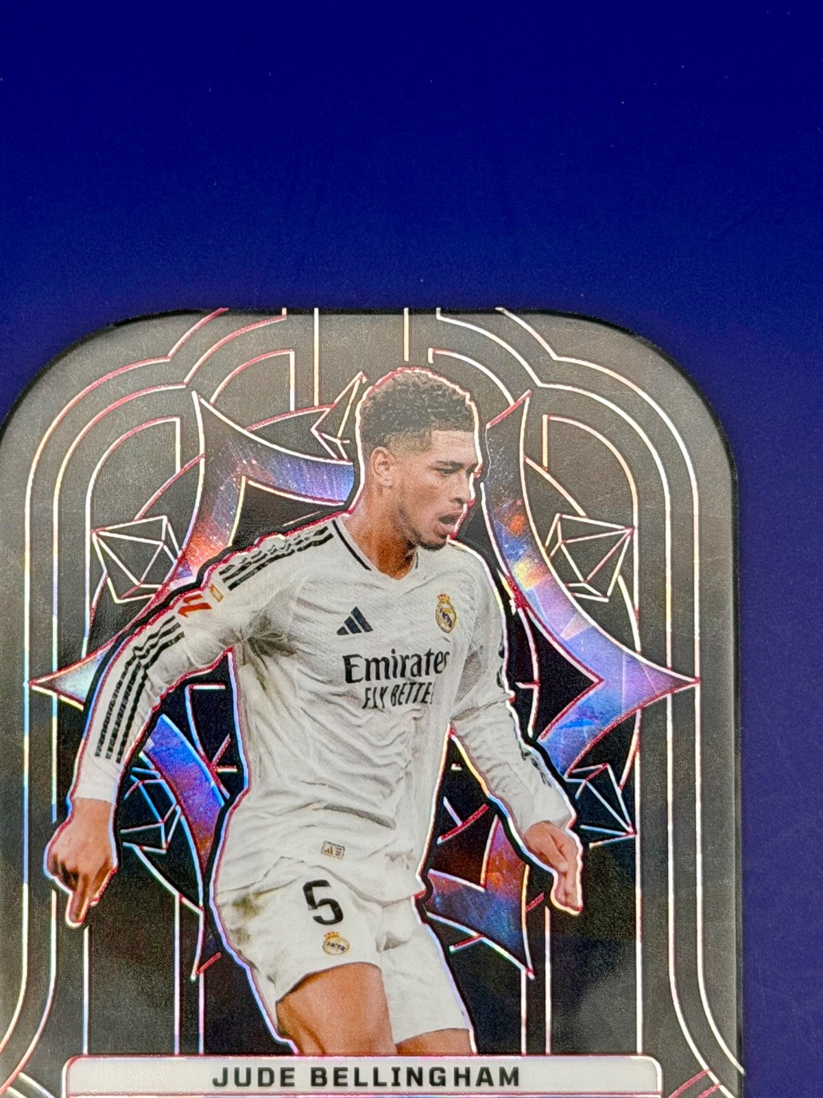 Jude Bellingham/28 Supernova Red Crystals from 2024-25 Panini Obsidian Soccer