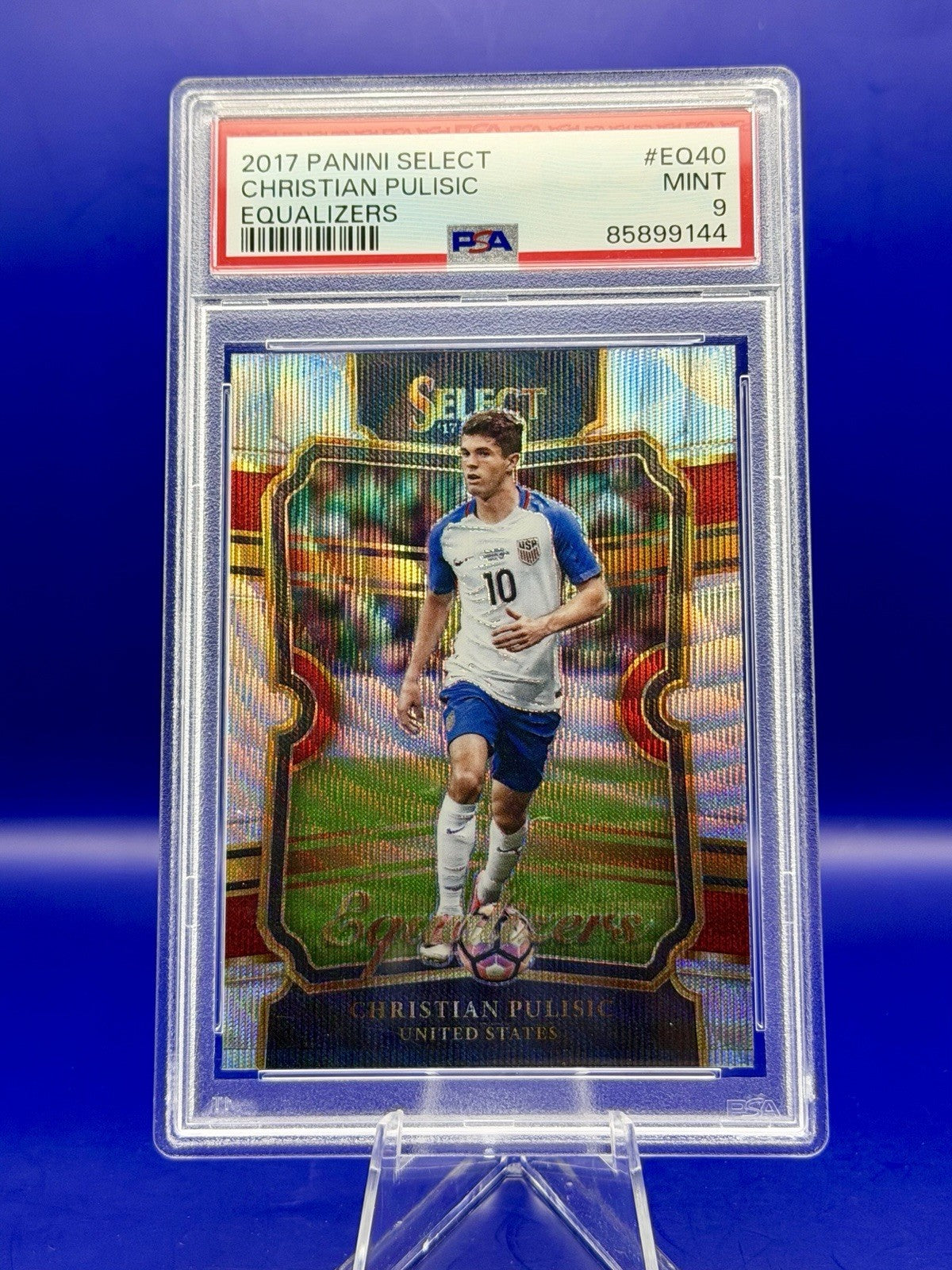 2017-18 Panini Select Soccer Equaliser Christian Pulisic USA PSA 9