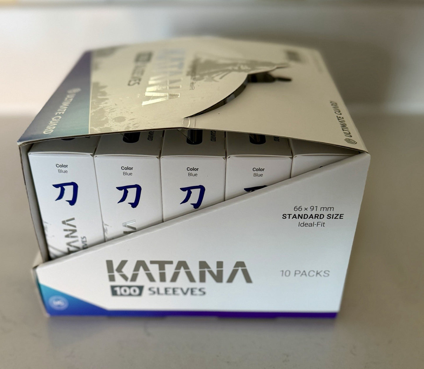 Ultimate Guard Katana Sleeves – Blue (100 Standard Size Sleeves)