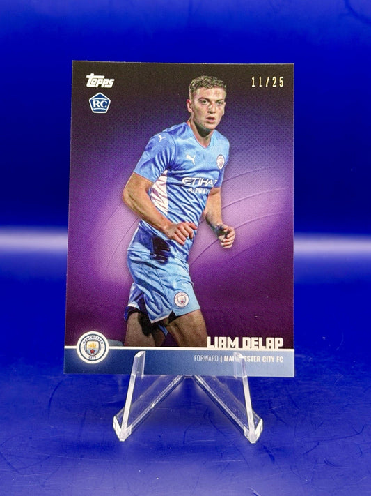 Topps - Manchester City Team Set 2021/22 Liam Delap RC /25